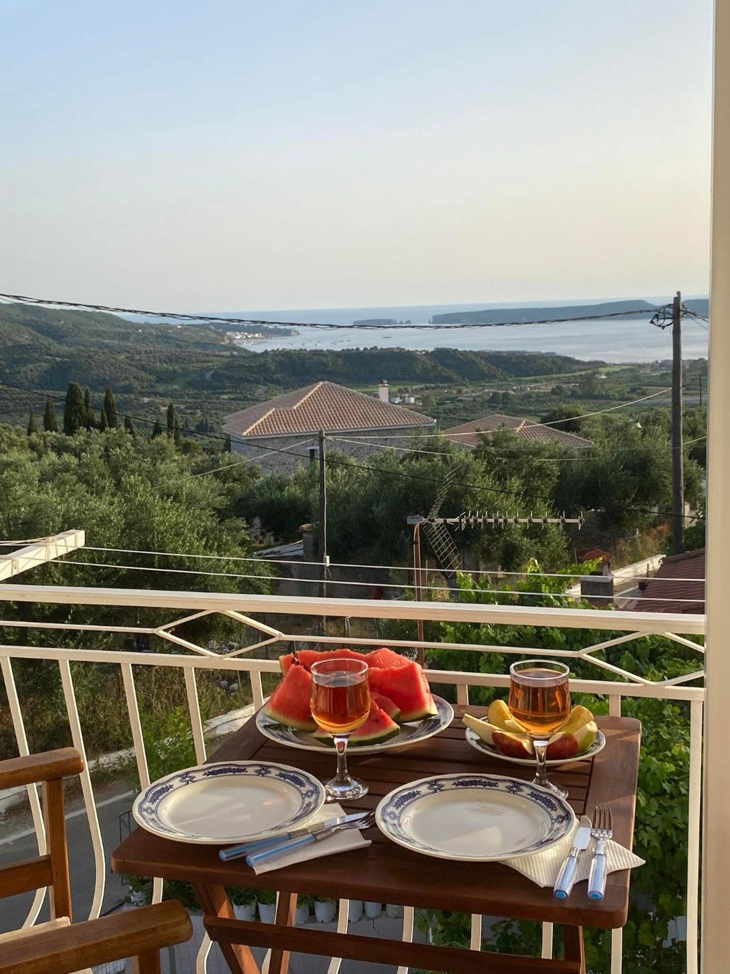 Golden Navarino'S Sunset Pilos Exterior foto
